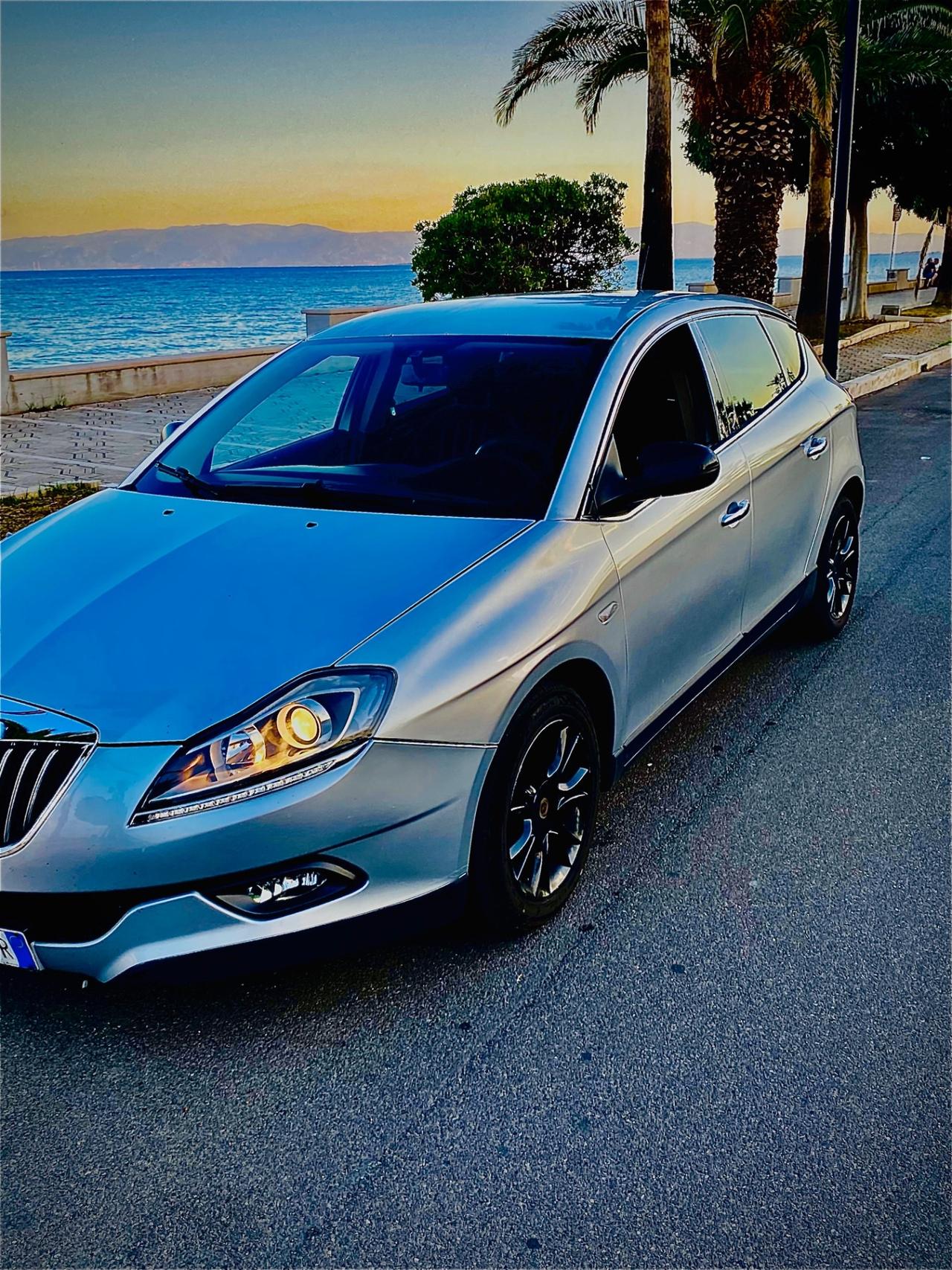 Lancia Delta 1.6 MJT DPF Platino