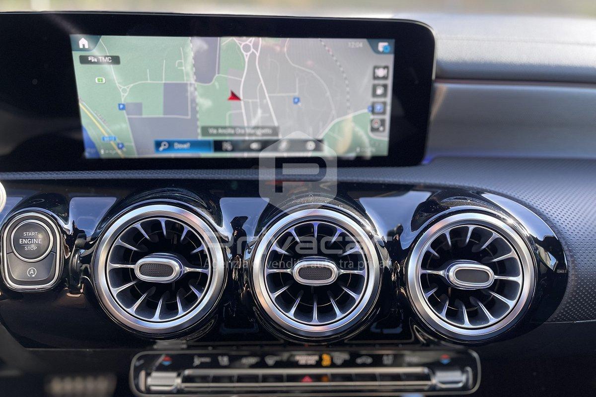 MERCEDES A 200 d Automatic Premium