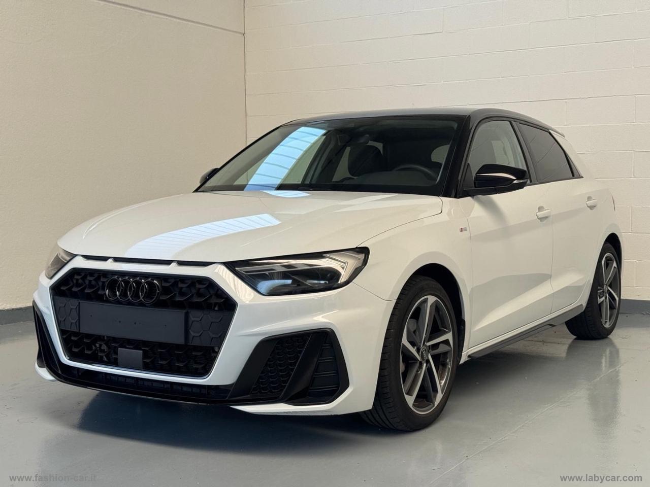 AUDI A1 SPB 30 TFSI Identity Black / S line edition