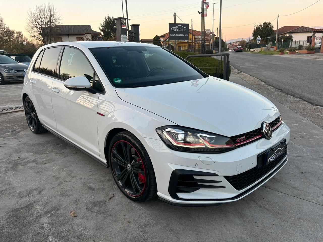 Volkswagen Golf GTI Golf GTI Performance 2.0 245 C