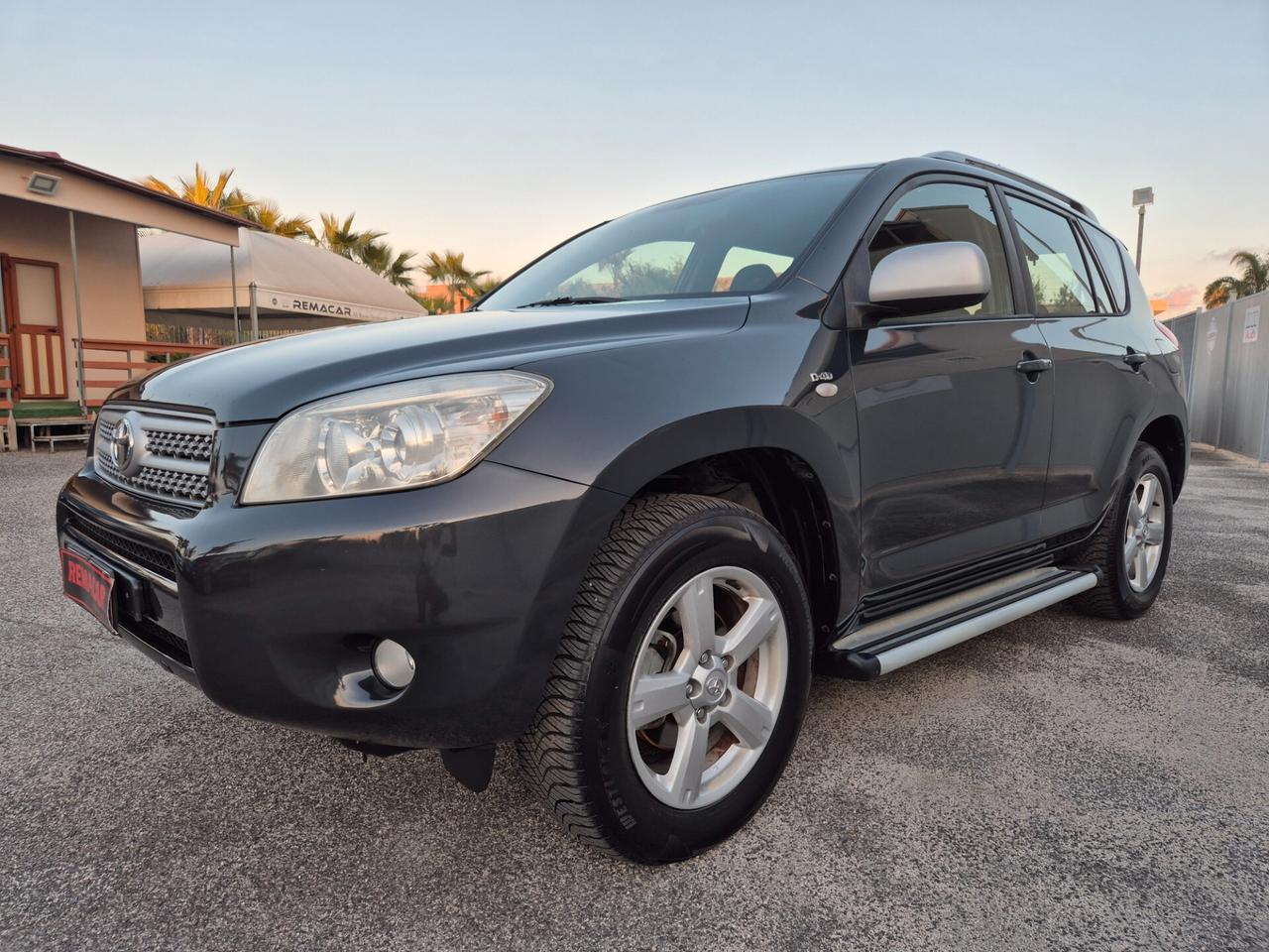 Toyota RAV 4 2.2 D-4D 136 CV 4X4 RESTAYLING NUOVA FULL