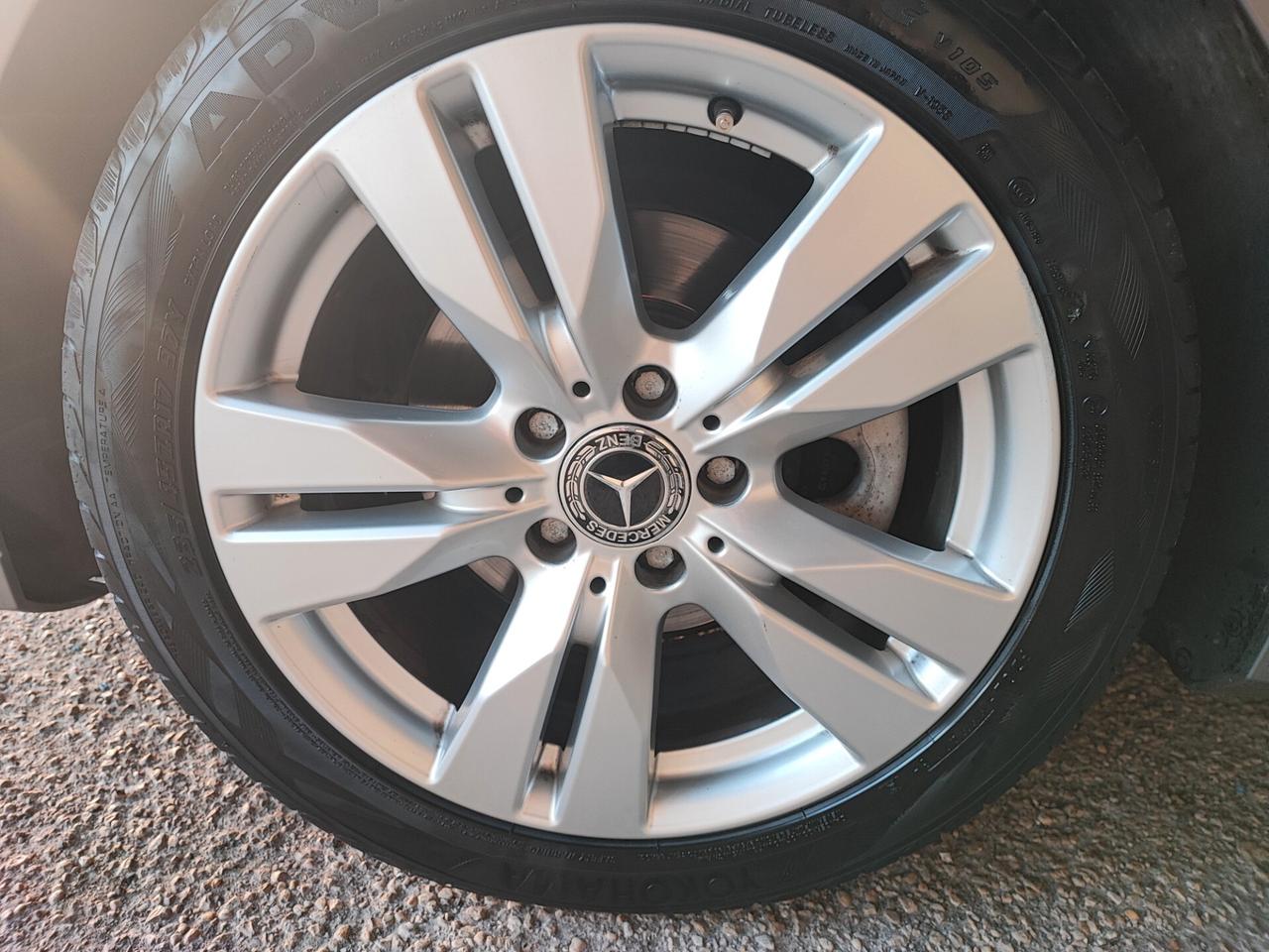 Mercedes-benz E 220 CDI Coupé BlueEFFICIENCY