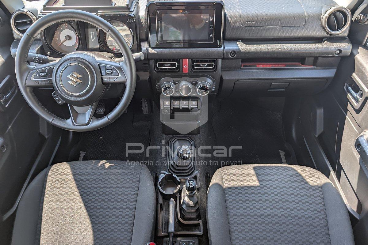 SUZUKI Jimny 1.5 5MT Top