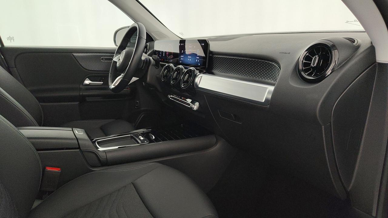 Mercedes-Benz GLB 180 d Advanced auto