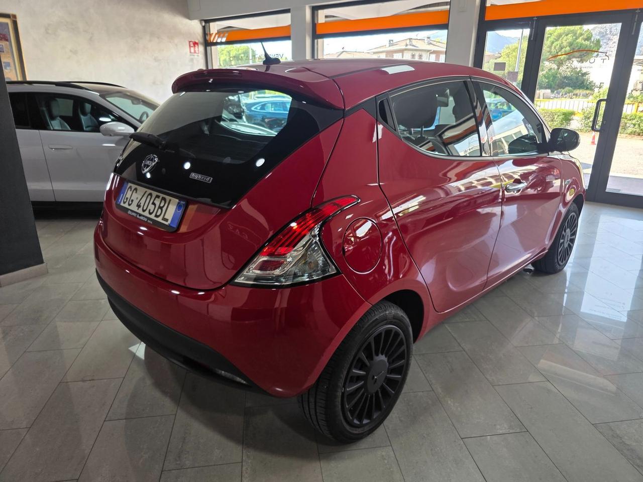 Lancia Ypsilon Silver 1.0 HYBRID #11884