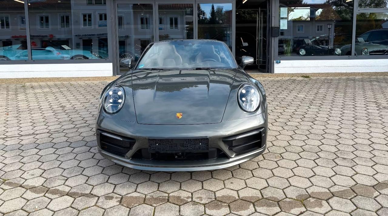 Porsche 911 Carrera Cabriolet