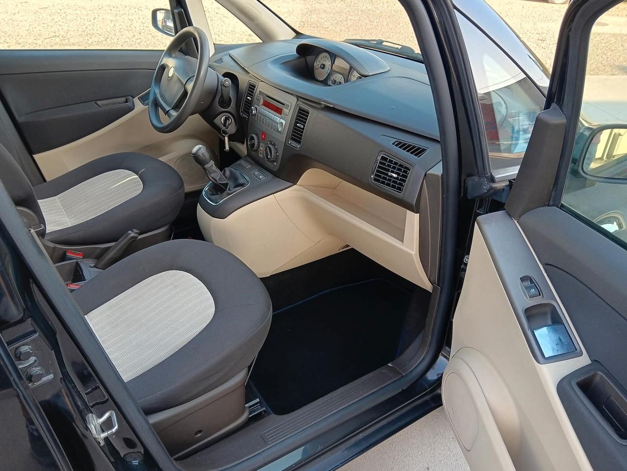 Lancia MUSA 1.3 Multijet 16V 90 CV Platino Plus