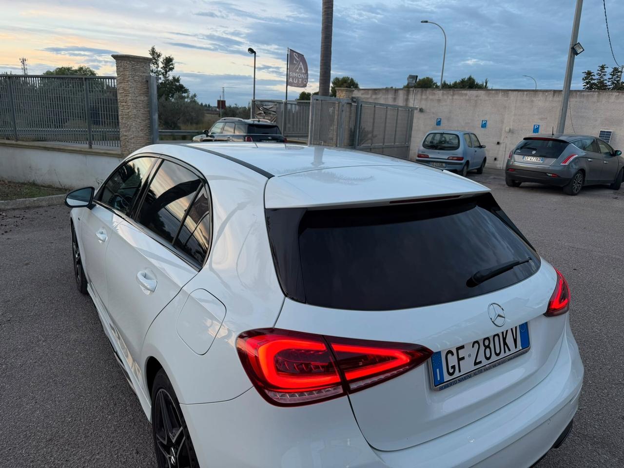 Mercedes-benz A 180d Automatic Premium AMG Night Edition