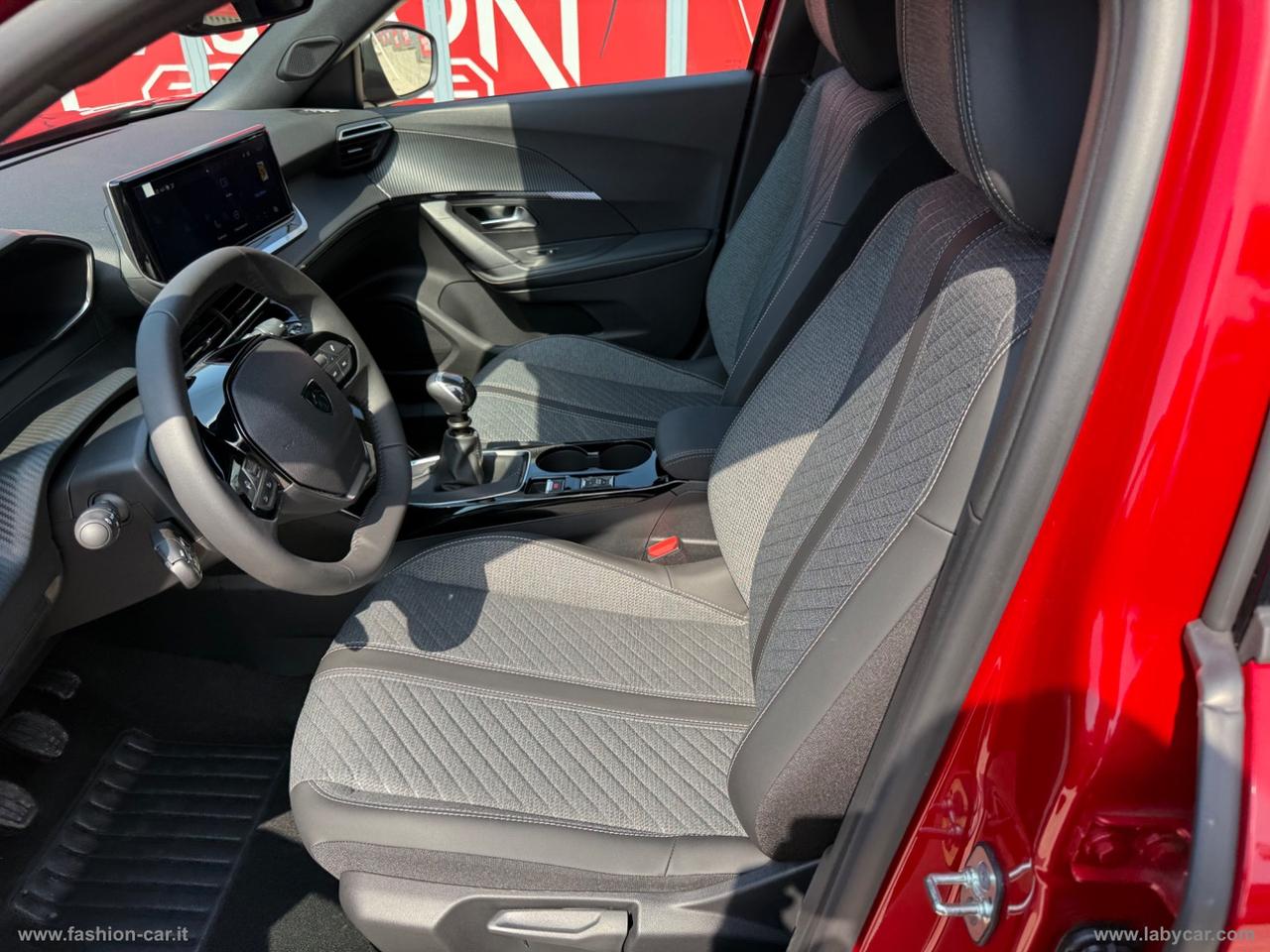 PEUGEOT 2008 PureTech 100 S&S Allure