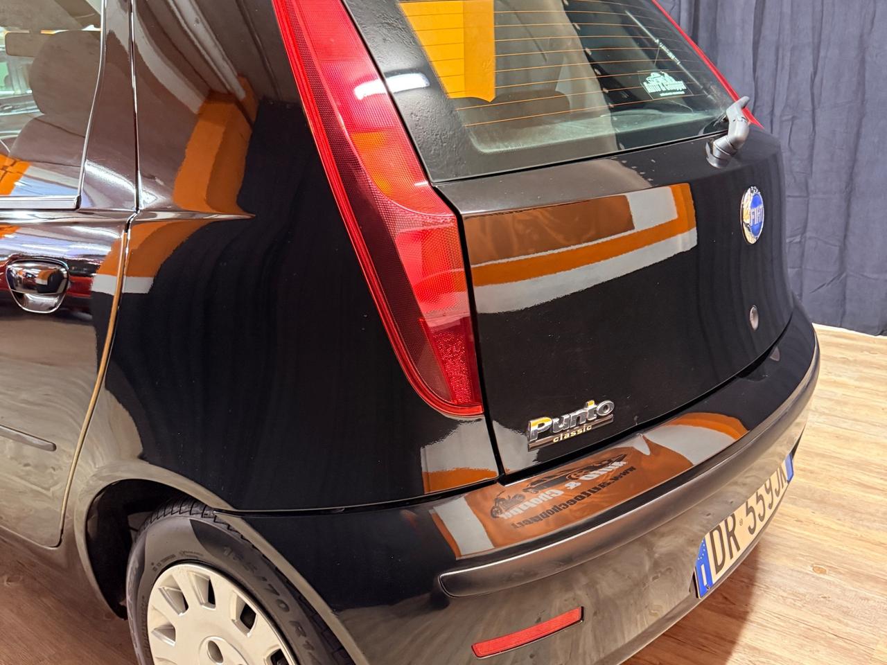 STUPENDA FIAT PUNTO CON SOLI 81.262 KM IN CONDIZIONI DA VETRINA