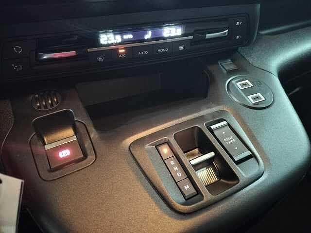 Citroen Berlingo BlueHDi 130 EAT8 Combi Plus KM Ø