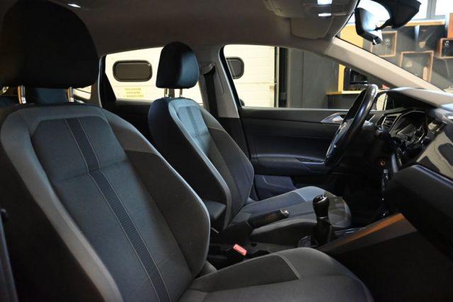 VOLKSWAGEN Polo Business 1.0 TGI 5p.R-LINE BMT NAVI PDC 16"CARPLAY