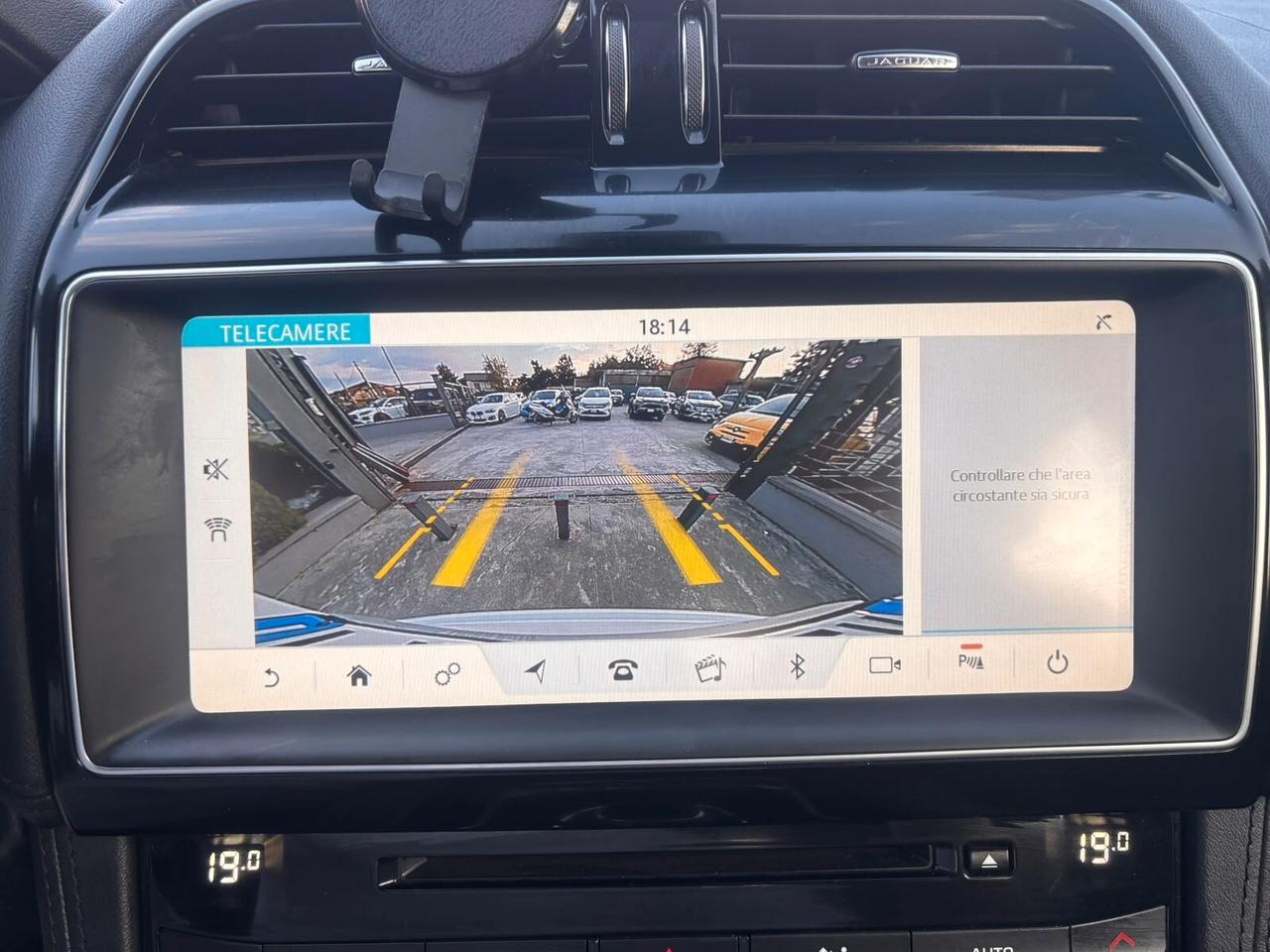 Jaguar F-Pace 2.0 D 180 CV AWD aut. Prestige