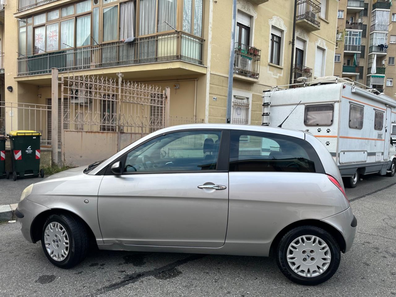 Lancia Ypsilon 1.2 Argento pochi km