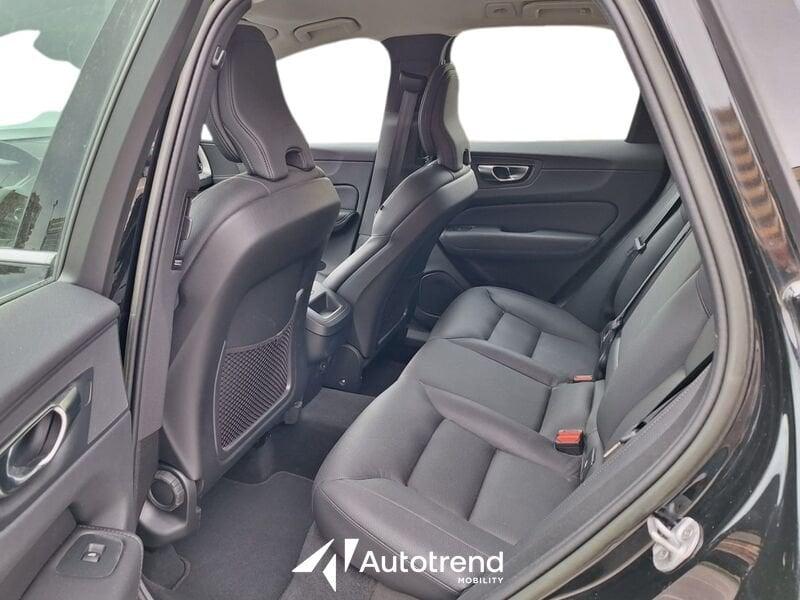 Volvo XC60 B4 197+14 CV AWD Automatico Mild Hybrid Diesel Core