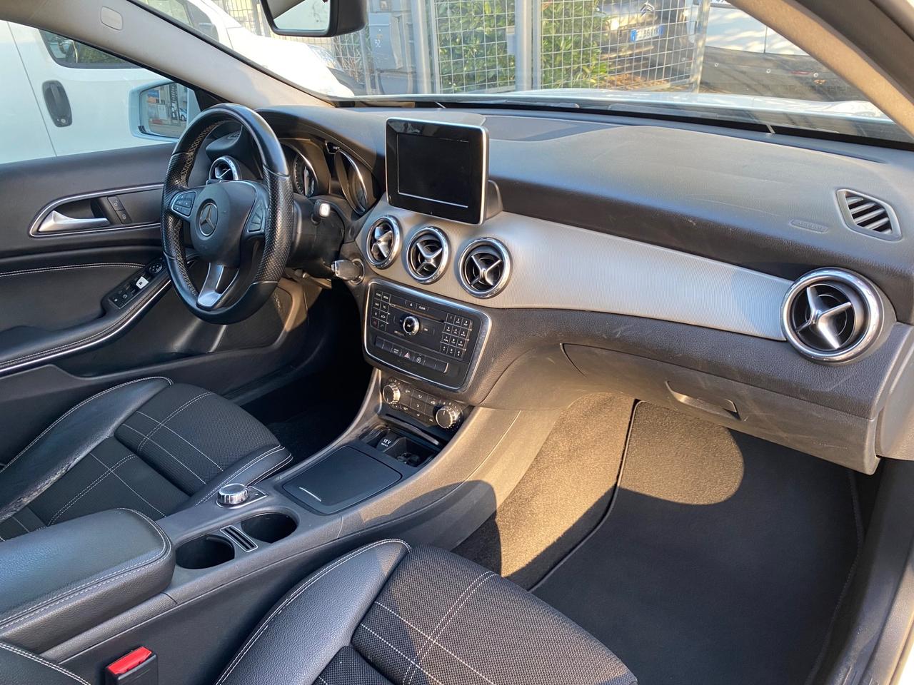 Mercedes-benz GLA 180 d Automatic Business