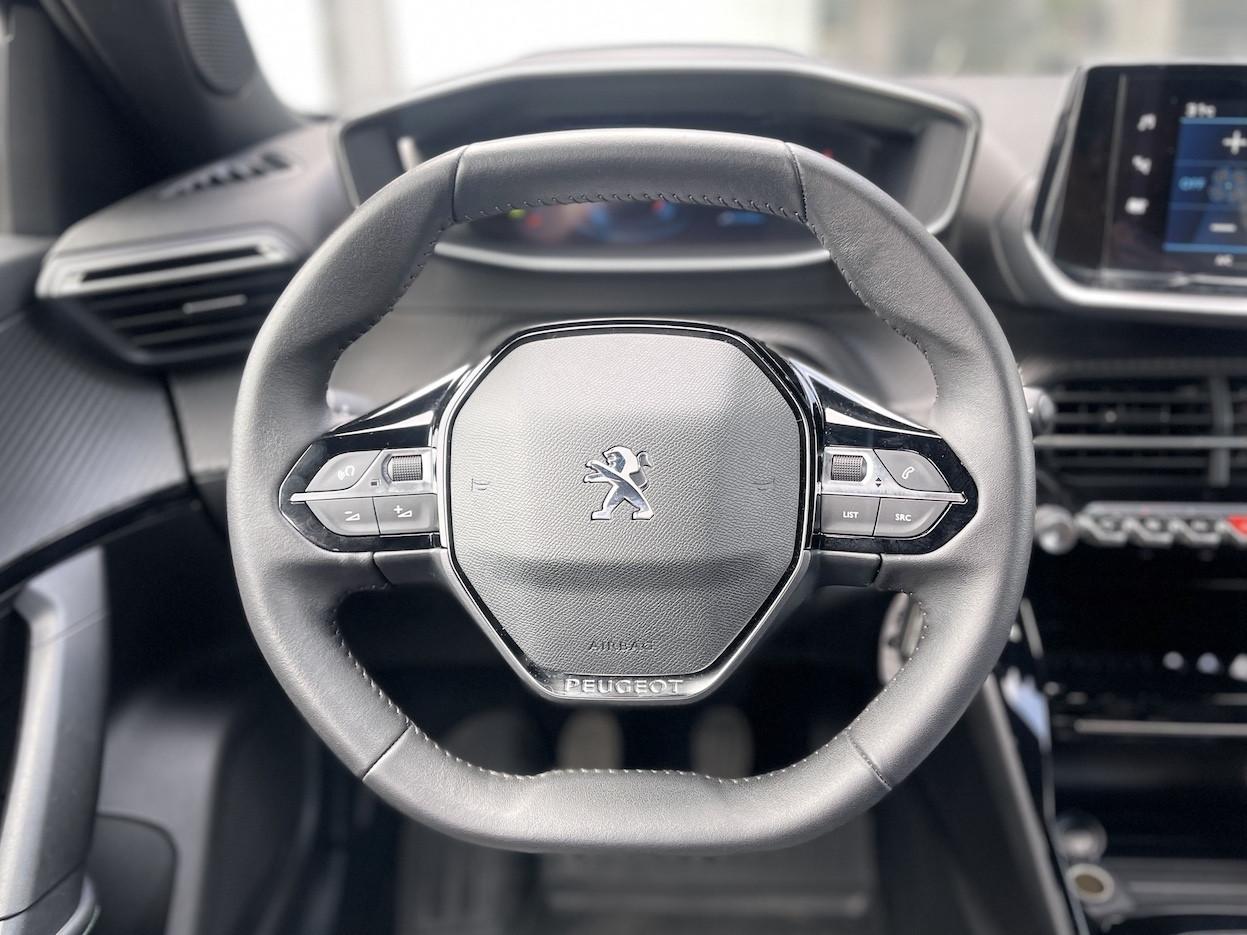 Peugeot 2008 1.2 Benzina 100CV E6 Neo. - 2023