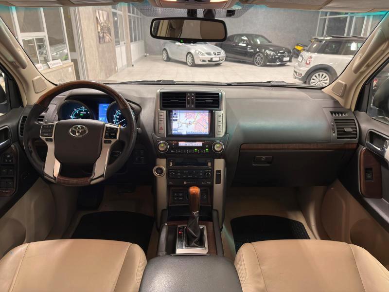 Toyota Land Cruiser 5 Porte Land Cruiser 5p 3.0 d-4d Executive+ 190cv auto