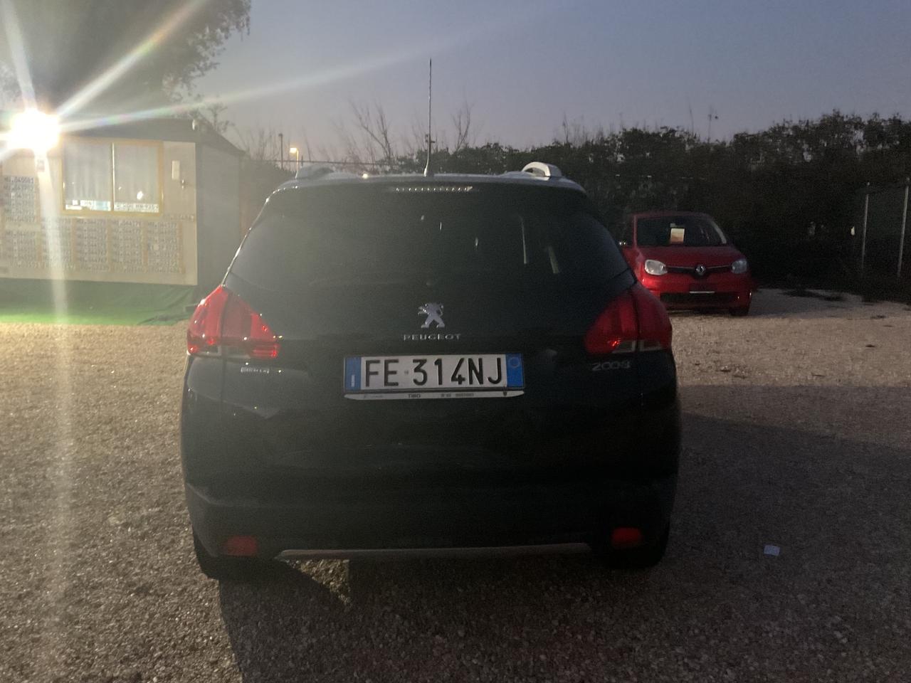 Peugeot 2008 BlueHDi 100 Allure