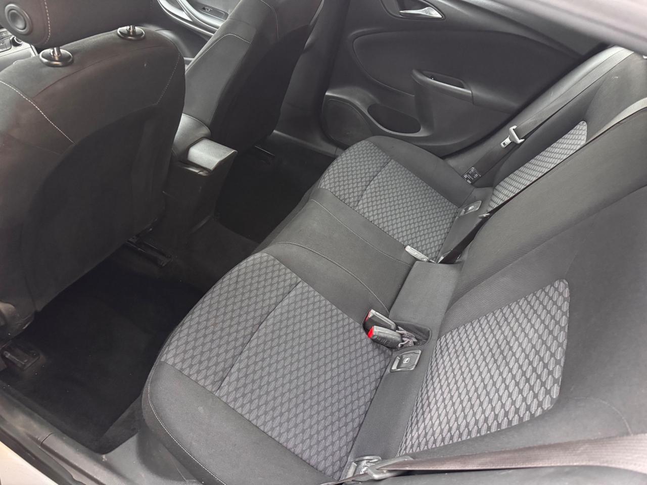 Opel Astra 1.6 CDTi AUTOCARRO 5 POSTI garanzia 12mesi