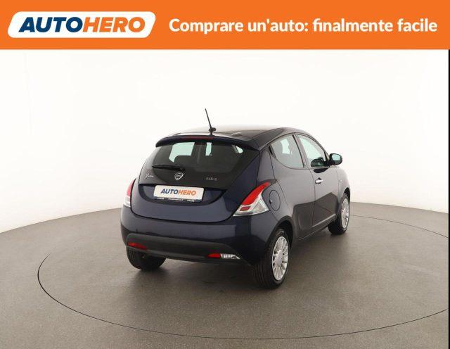 LANCIA Ypsilon 1.0 FireFly 5 porte S&S Hybrid Ecochic Silver
