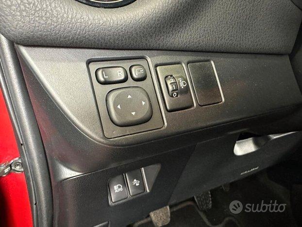 TOYOTA Yaris 3 serie Yaris 1.0 5 porte Trend ...