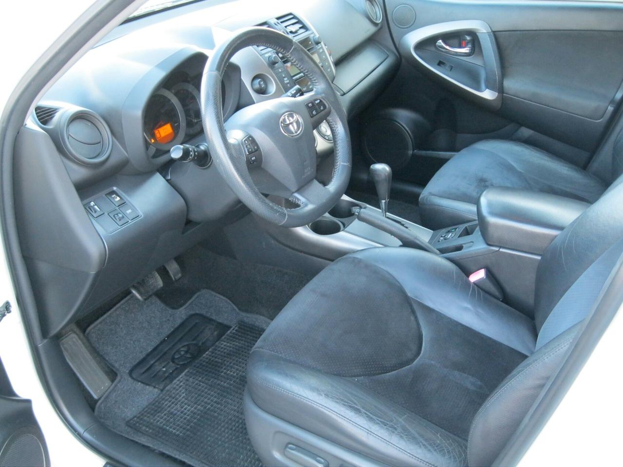 Toyota RAV 4 RAV4 Crossover 2.2 D-Cat A/T 150 CV Executive