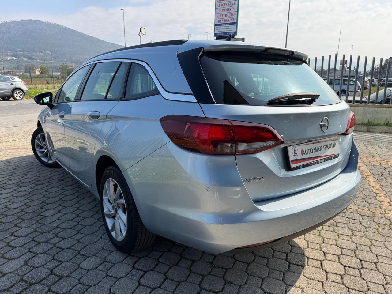 Opel Astra 1.6 CDTi 136CV aut. Sports Tourer Innovation