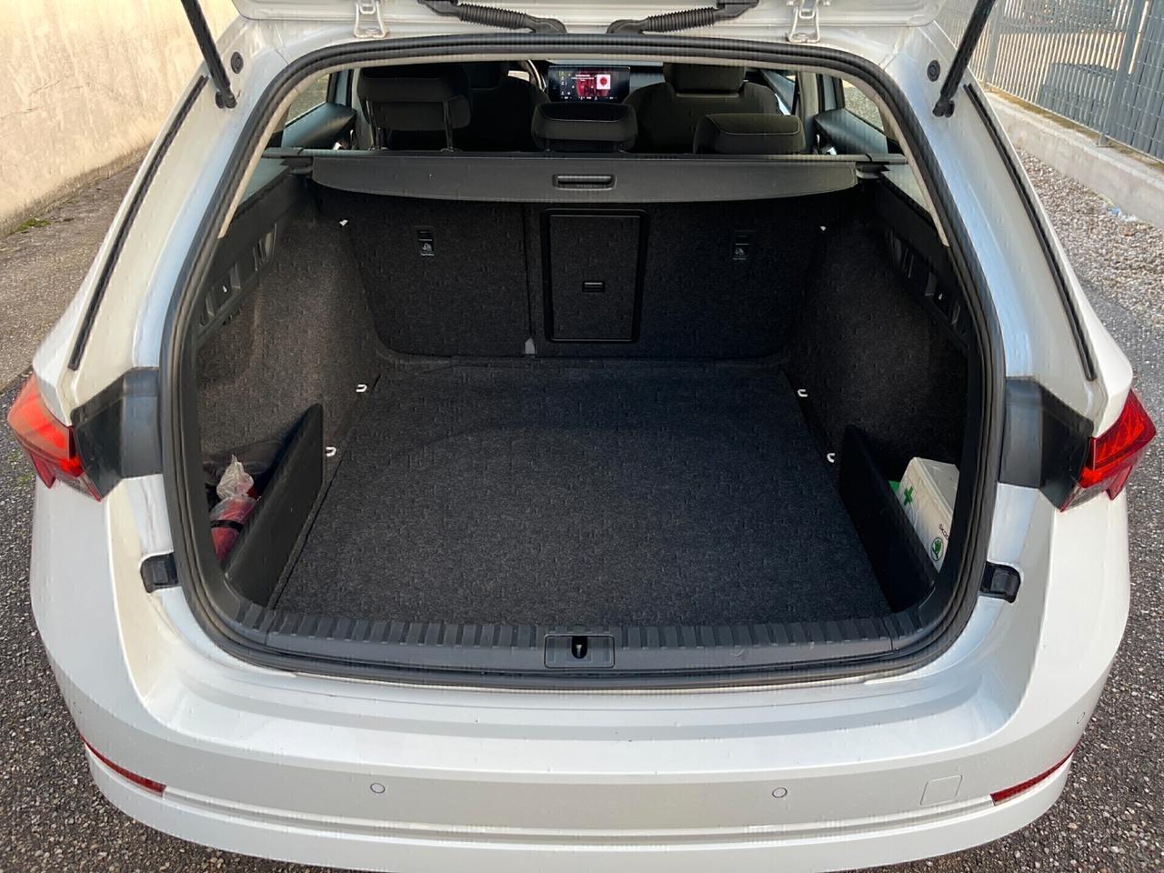 Skoda Octavia 2.0 TDI EVO SCR DSG Wagon Executive