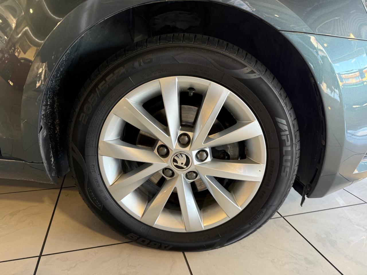 SKODA OCTAVIA 1.6 115CV