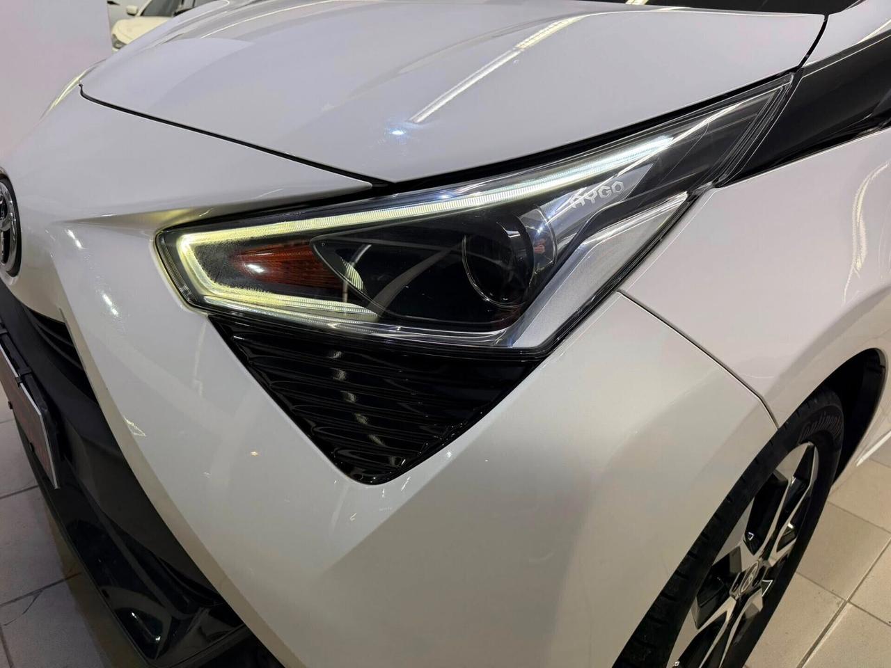 Toyota Aygo 1.0 VVT-i 72 CV 5 porte x-cite