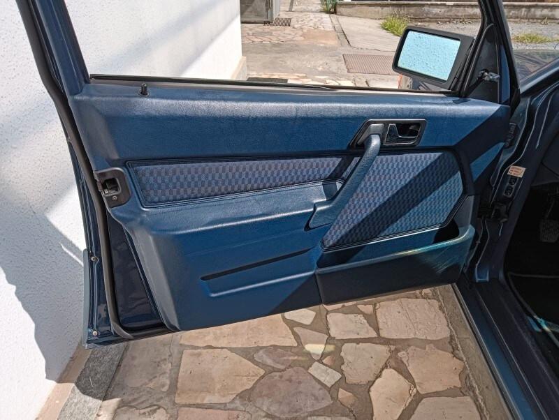 MERCEDES 190 2.6 E cat