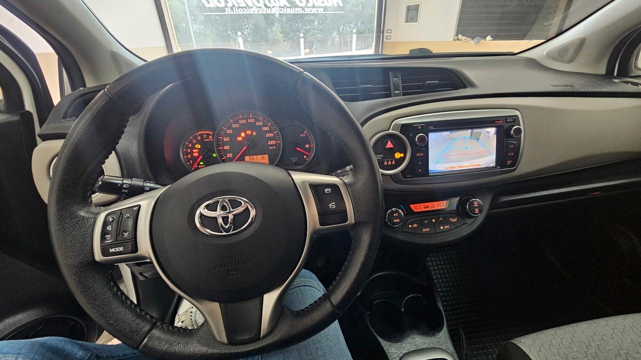 Toyota Yaris 1.0 5 porte Lounge