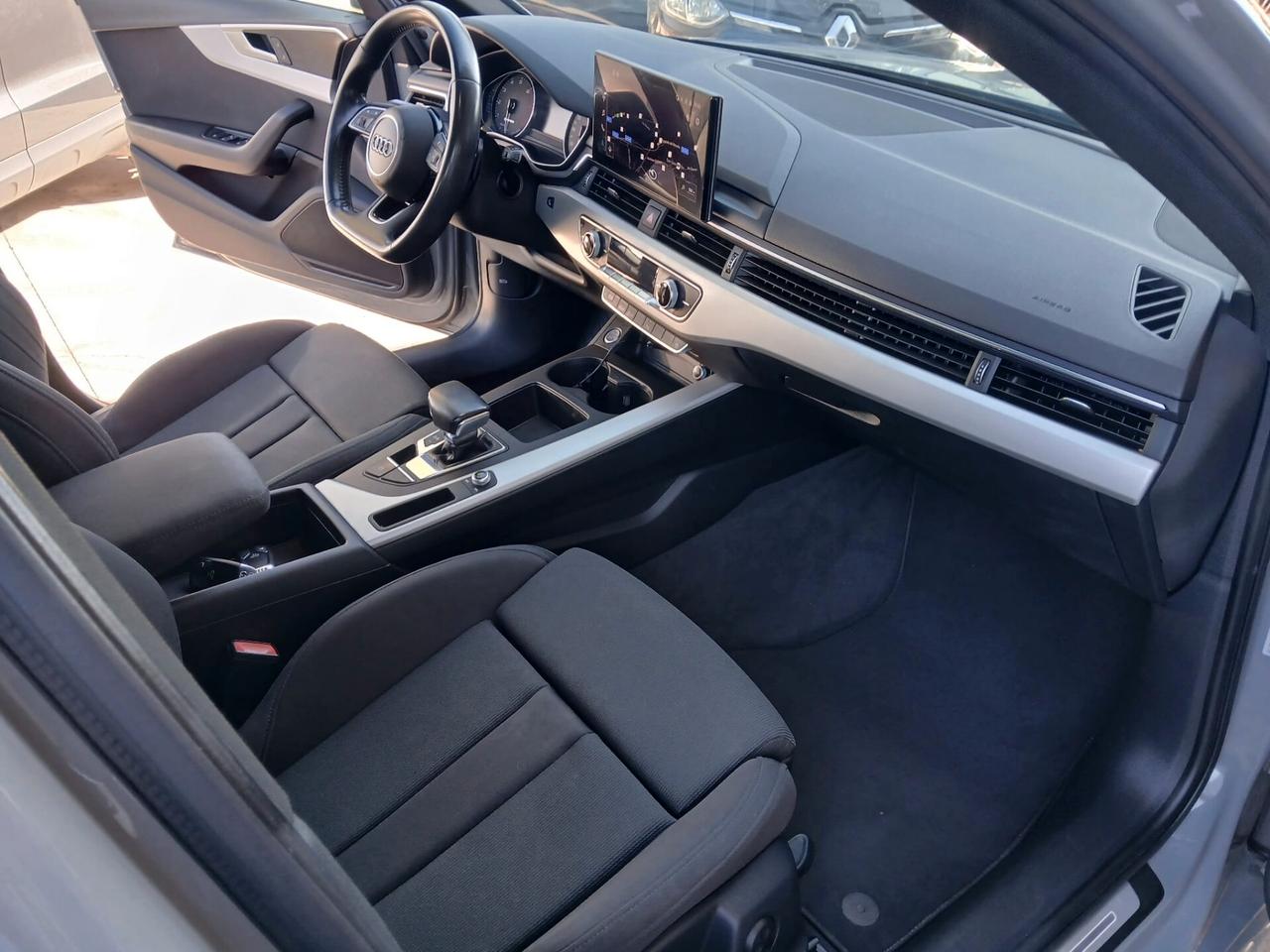 Audi A4 Avant 40 g-tron S tronic line edition metano