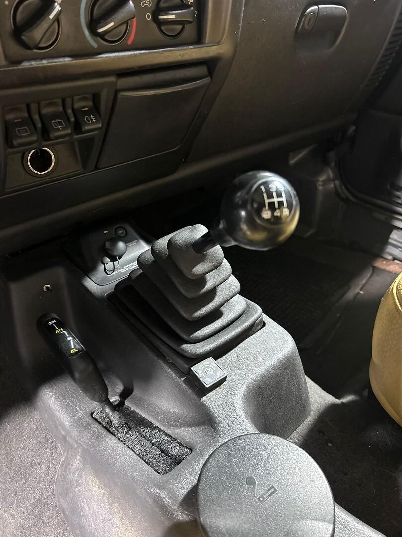 Jeep Wrangler con gancio traino omologato