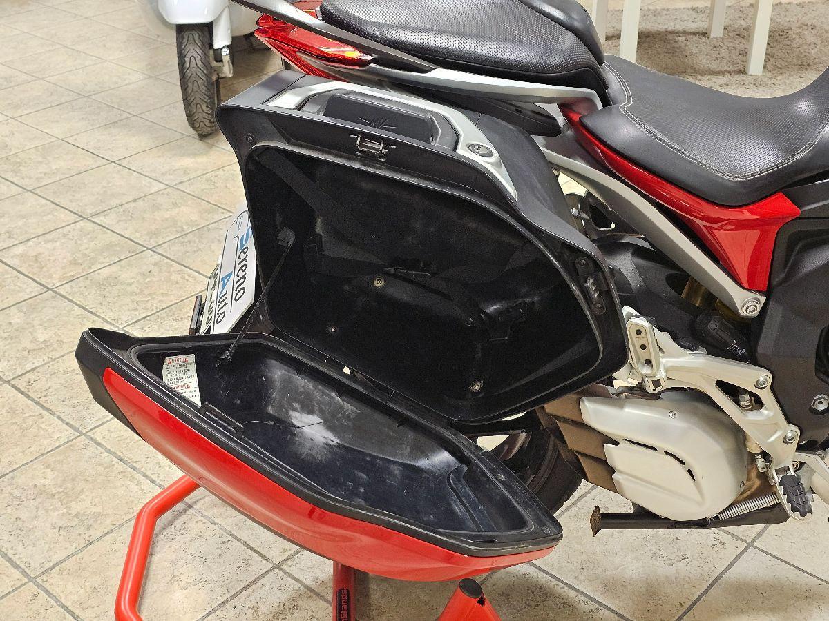 MV AGUSTA TURISMO VELOCE LUSSO CON VALIGE+ACCESSORI