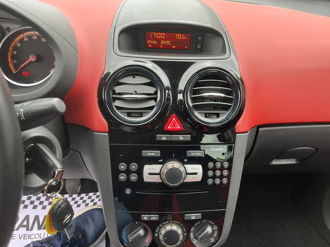 Opel Corsa 1.2 5 porte GPL Unipro 2010