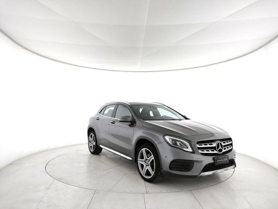 Mercedes GLA 220 220 Premium 4Matic 7G-DCT