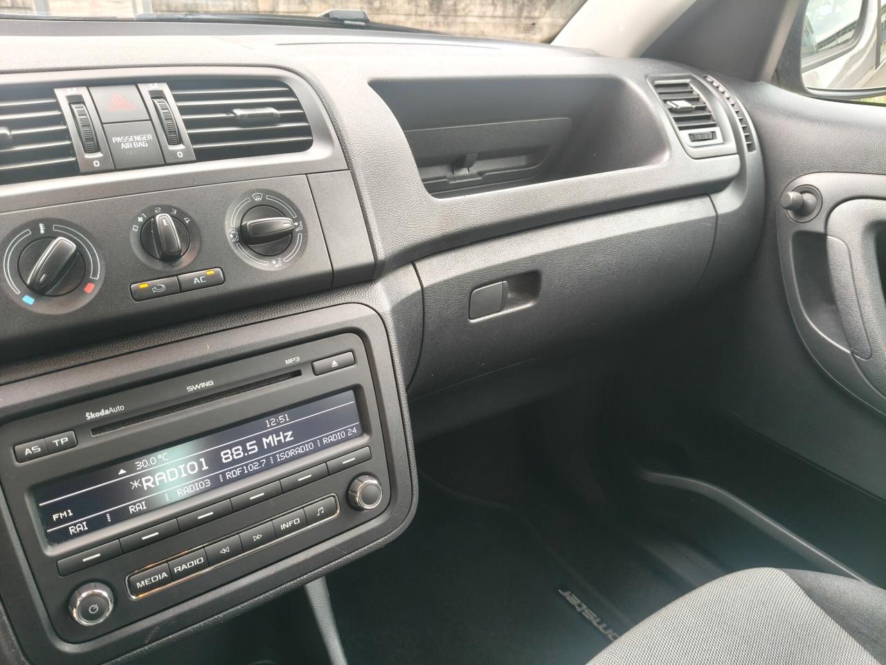 Skoda Roomster 1.2 SOLAMENTE 73.000 KM