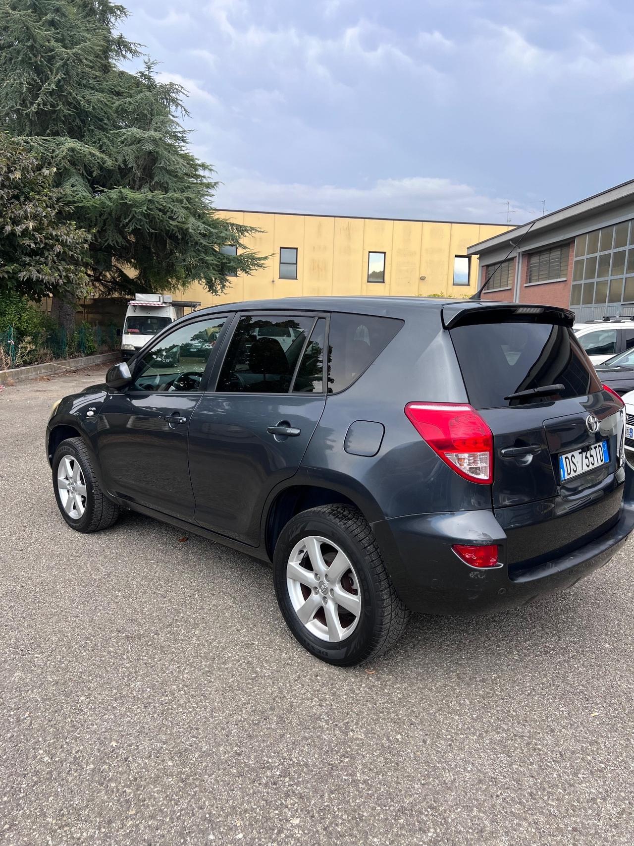 Toyota RAV 4 RAV4 2.2 D-4D 136 CV DPF Sol