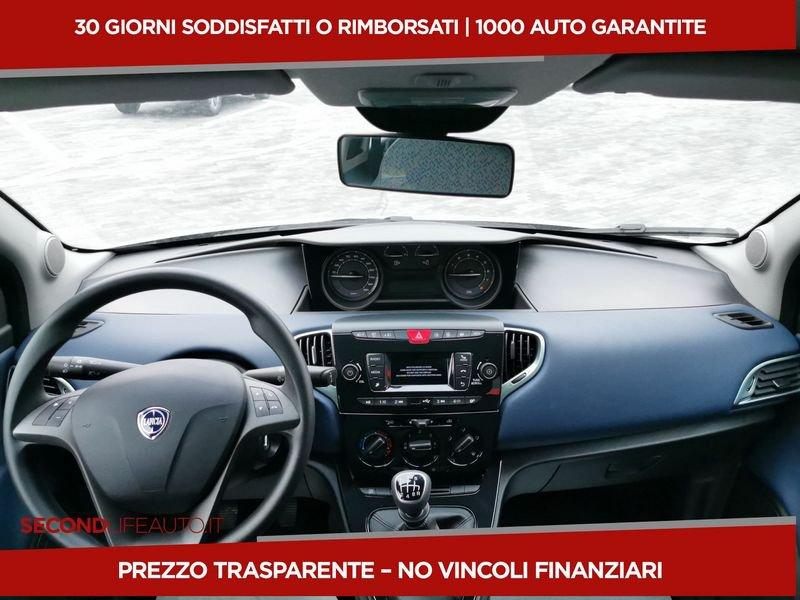 Lancia Ypsilon 1.0 firefly hybrid Oro s&s 70cv