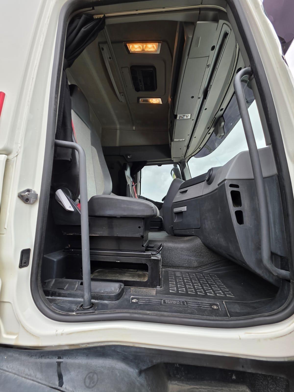 RENAULT T460 Retarder Euro 6 Automatico