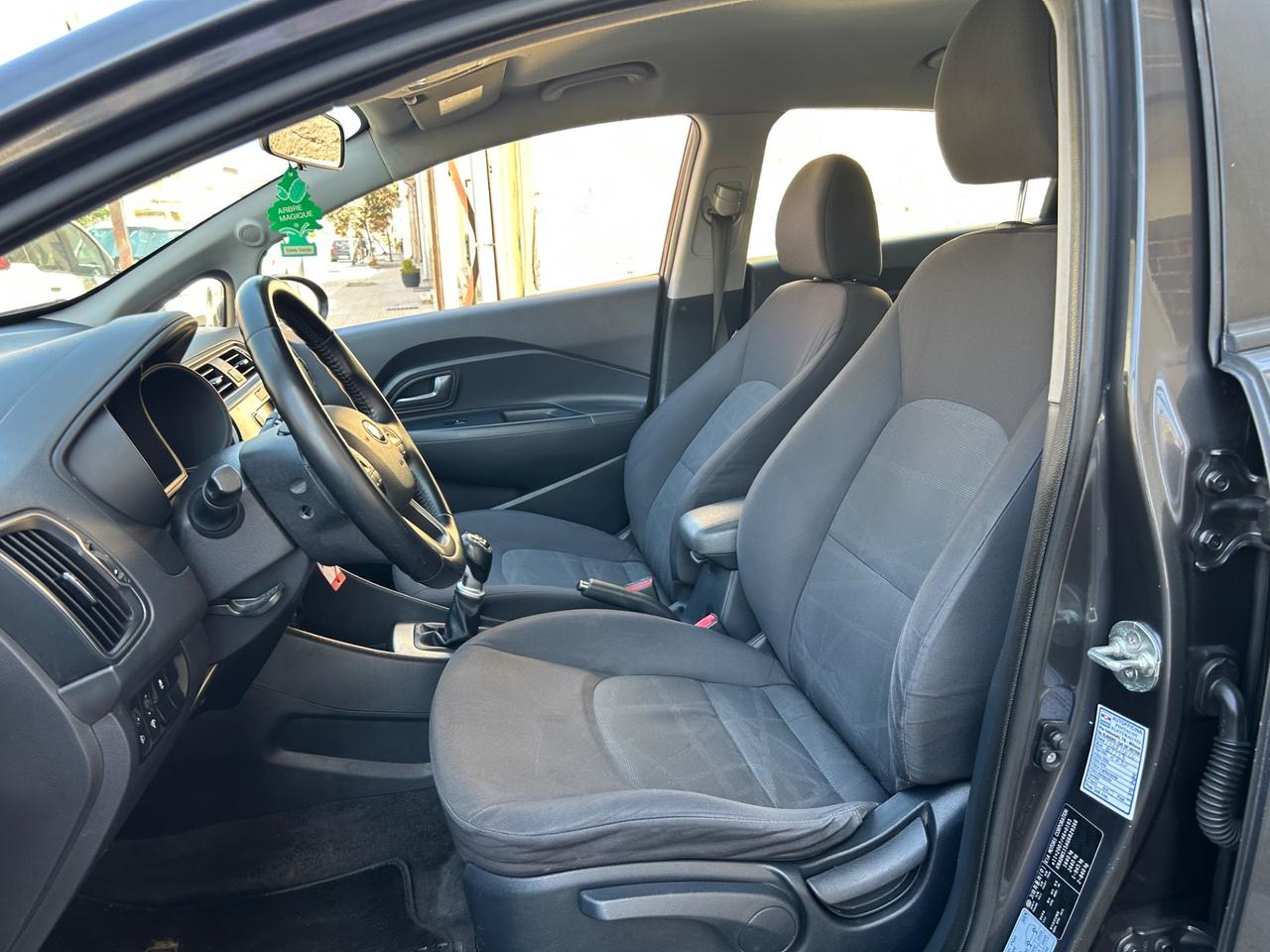 Kia Rio 1.1 CRDi 5p. S&S High Tech