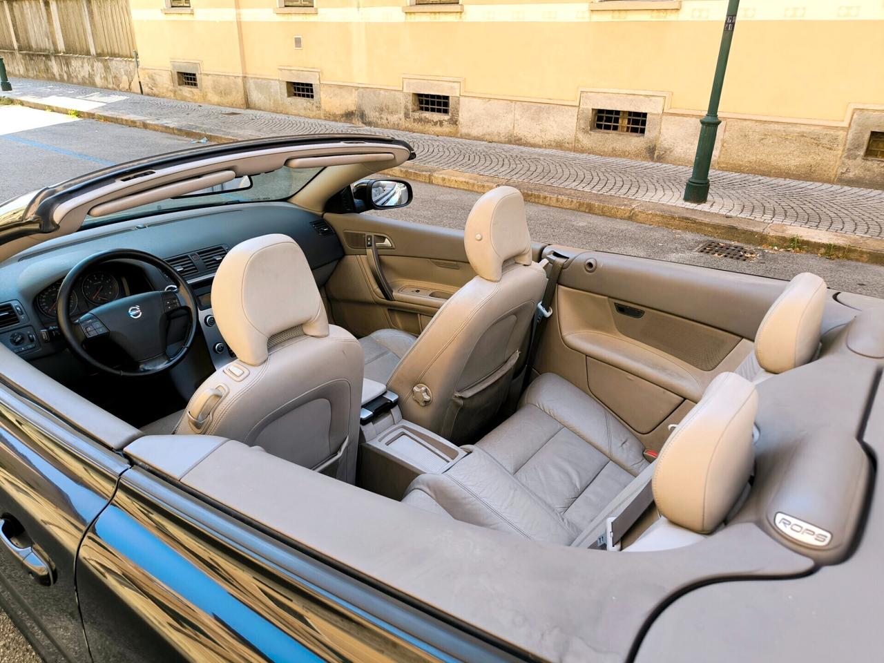 Volvo C70 2.4 20V 140 CV Summum