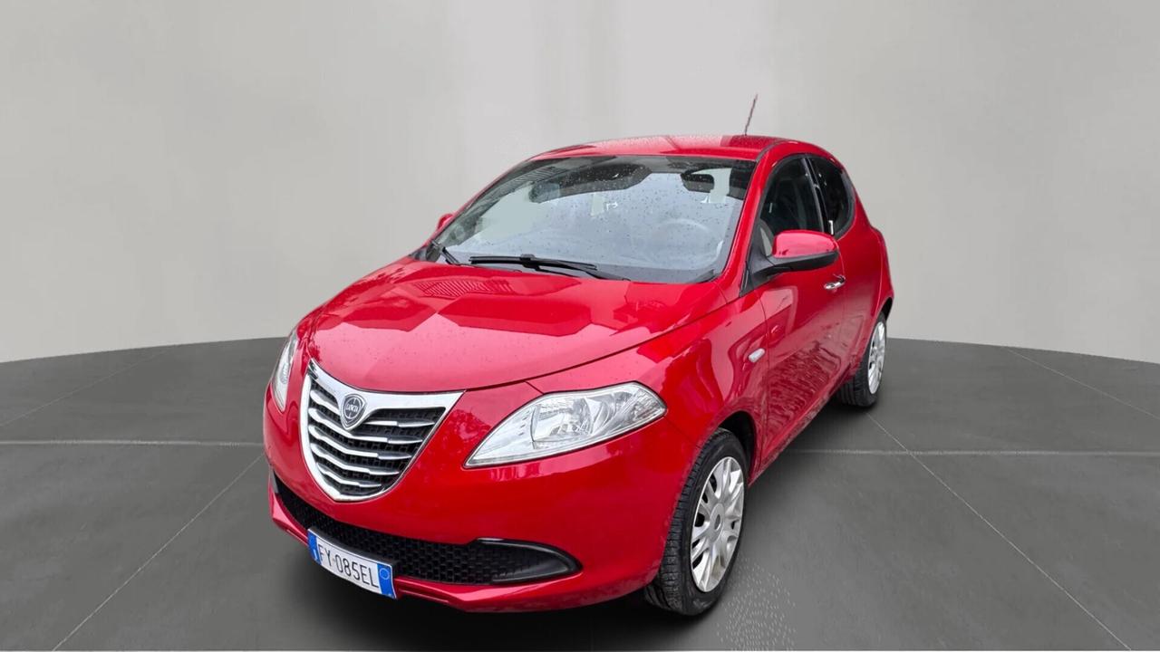Lancia Ypsilon 1.2 69 CV 5 porte S&S Silver