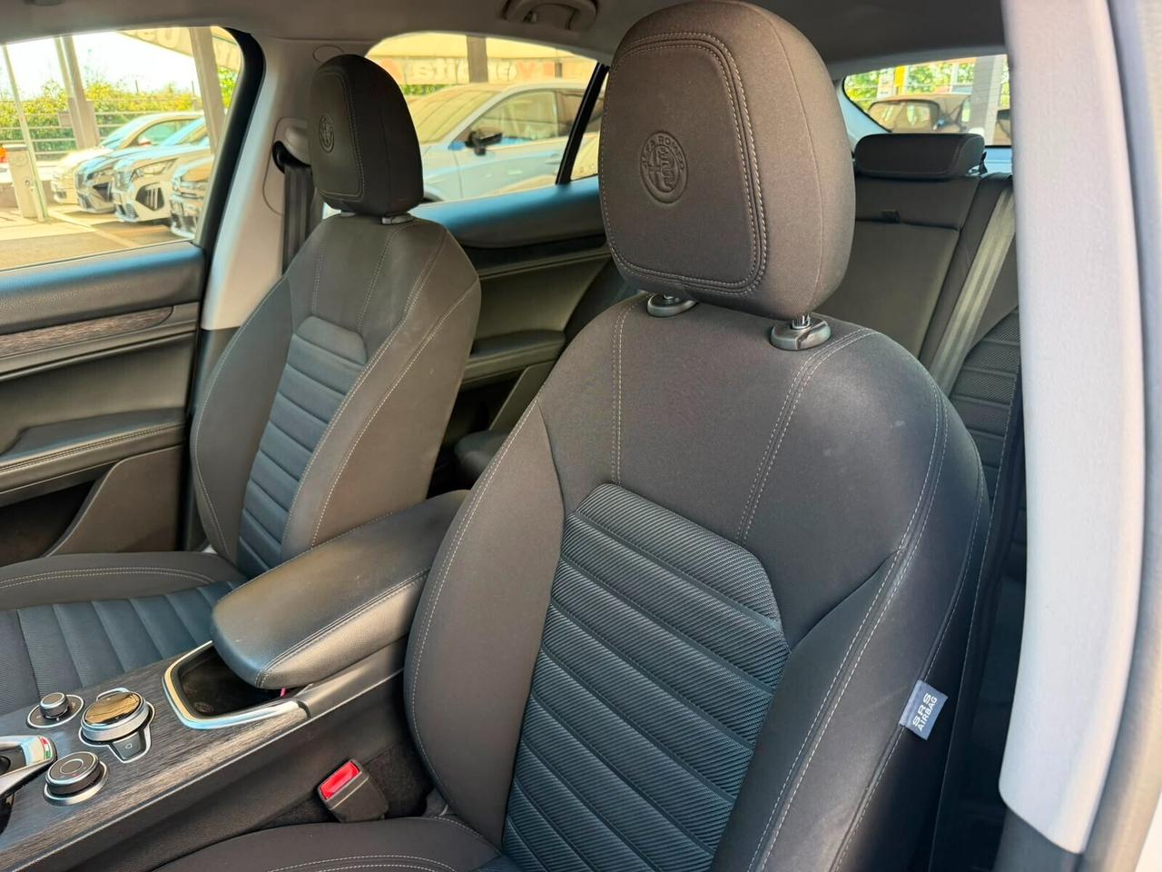 Alfa Romeo Stelvio 2.2 Turbodiesel 160 CV AT8 RWD Super