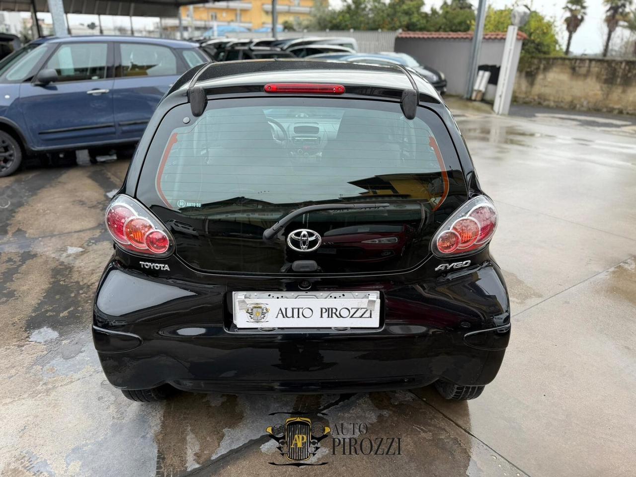 TOYOTA AYGO 1.0 BENZINA 2010 OK NEOPATENTATI