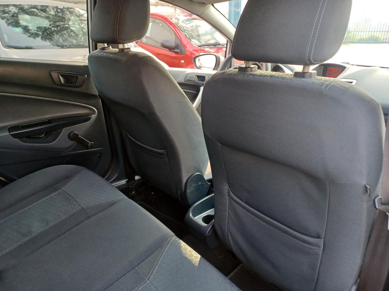 Ford Fiesta 1.4 TDCi 5p. Titanium 2010