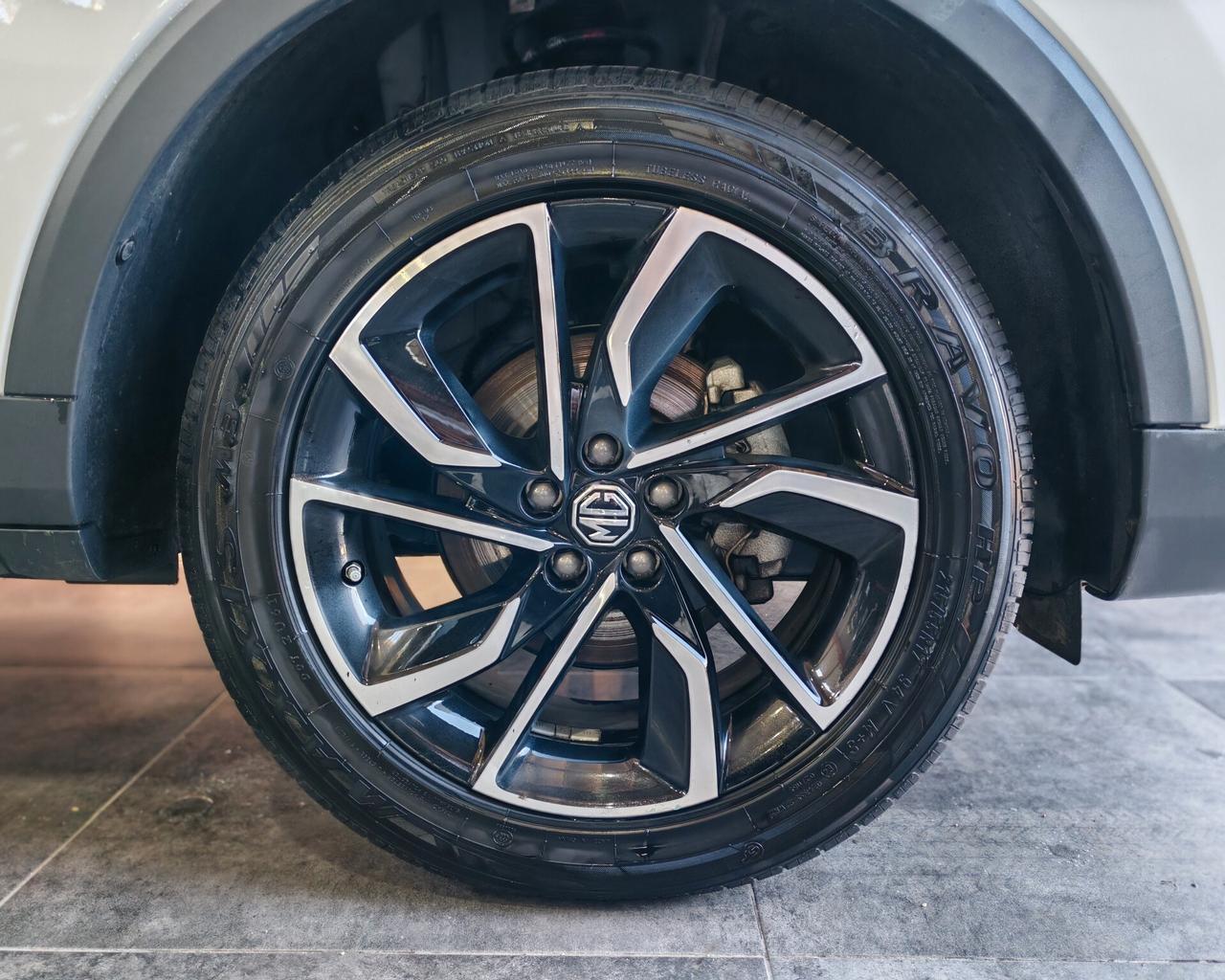 Mg ZS 1.5 VTi-tech Luxury 106 cv - PREZZO REALE