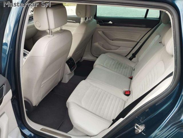 VOLKSWAGEN Passat Variant 2.0 TDI Executive 190cv DSG- GA265XW